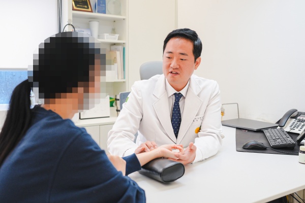 3bda5375e9f1497119cf6a30a83c5c54_1789342072_4475.jpg 임신준비한약을 위한 진료